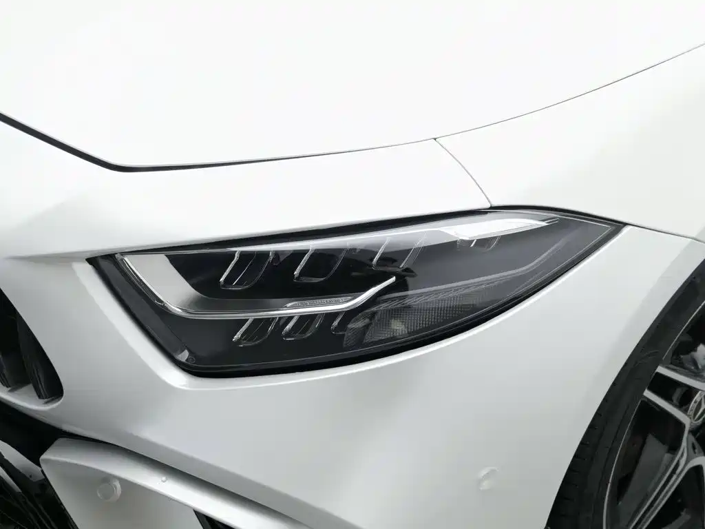 Mercedes-Benz CLS — миниатюра 7