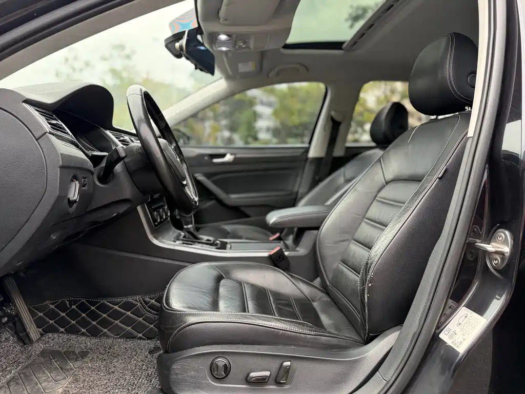 Volkswagen Passat 2017 330TSI DSG