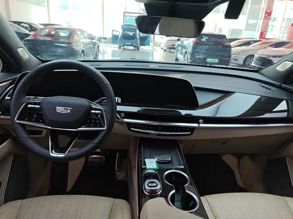 Cadillac XT5 — миниатюра 15