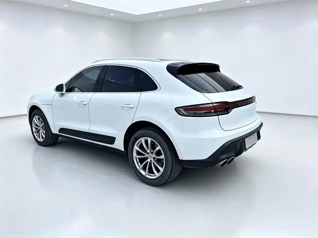 Porsche Macan — миниатюра 4