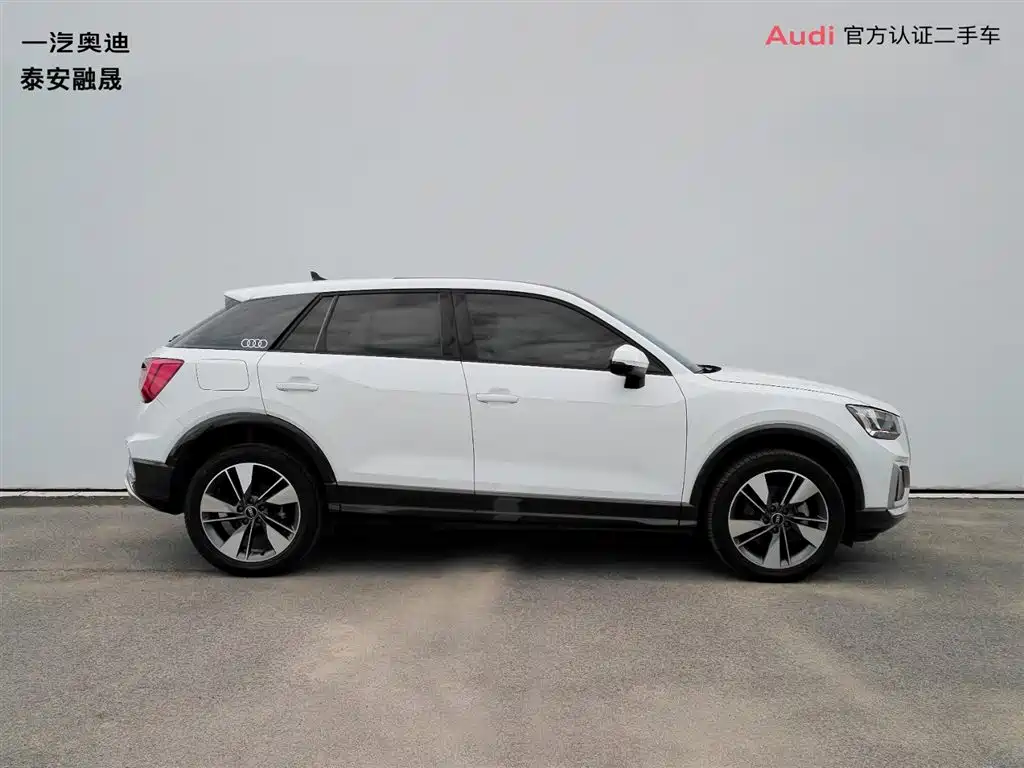 Audi Q2L 2024 35TFSI Fashion