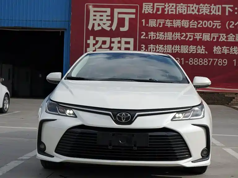 TOYOTA COROLLA
