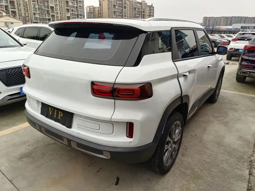 Geely Icon — миниатюра 13