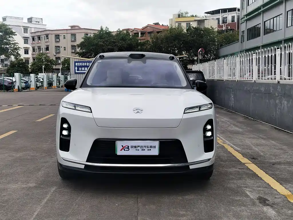 NIO ES8 — миниатюра 2