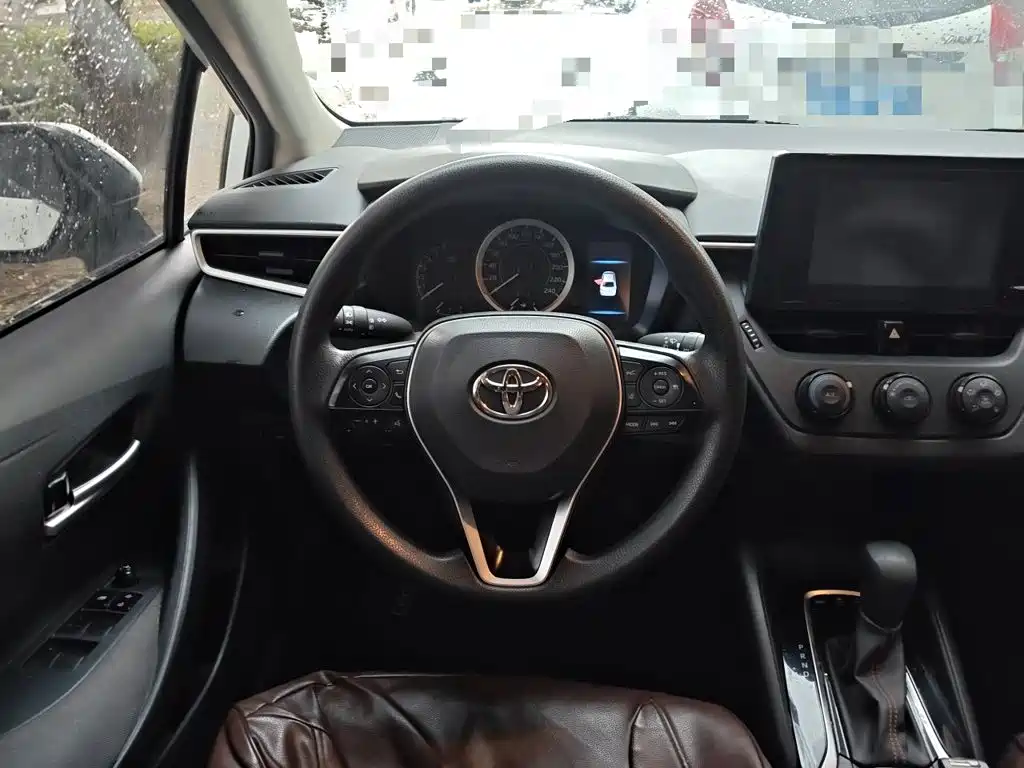 Toyota Corolla — миниатюра 6