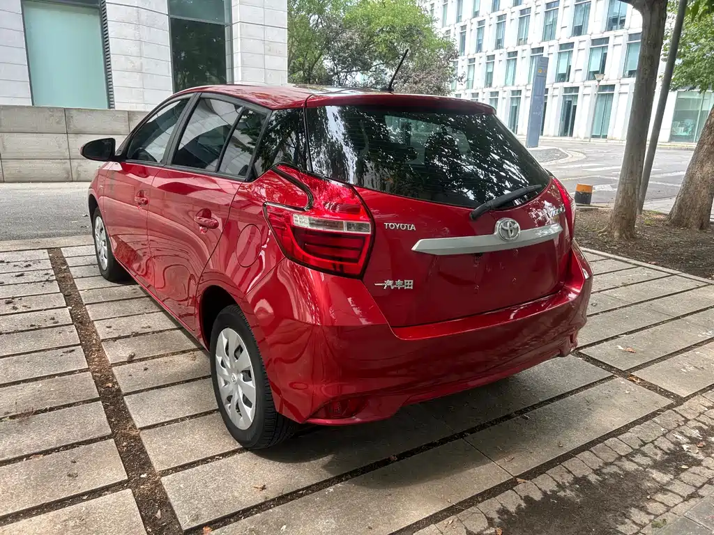 Toyota Vios FS — миниатюра 6