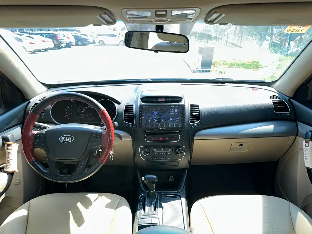 Kia Sorento 2013 2.2T 7 мест Comfort