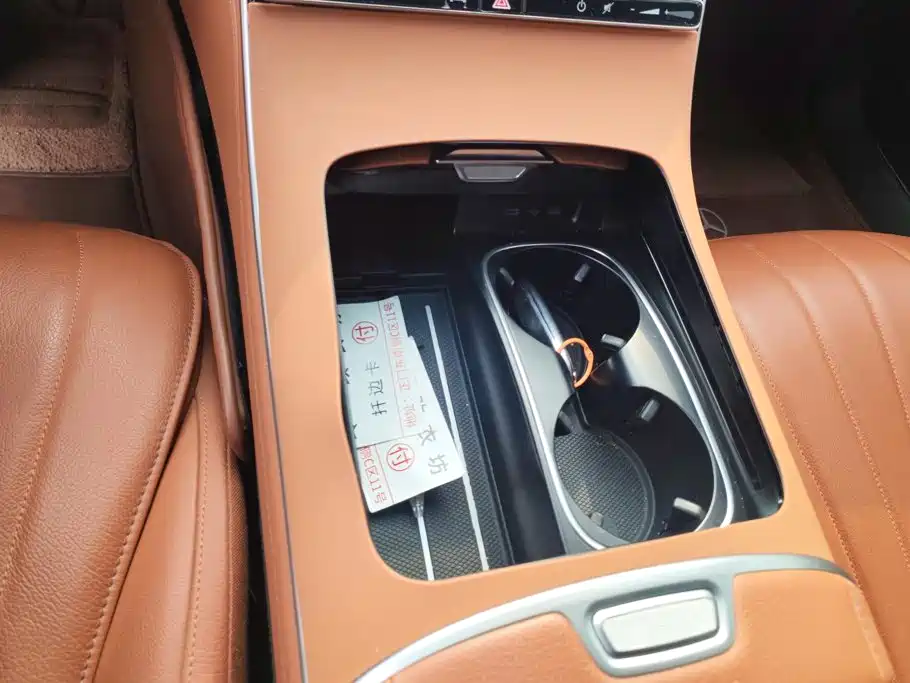 Mercedes-Benz S-Class — миниатюра 16