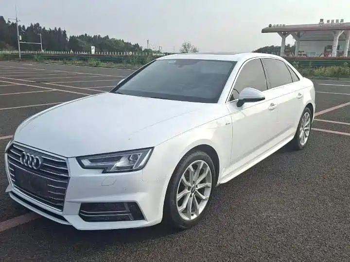 Audi A4L 2018