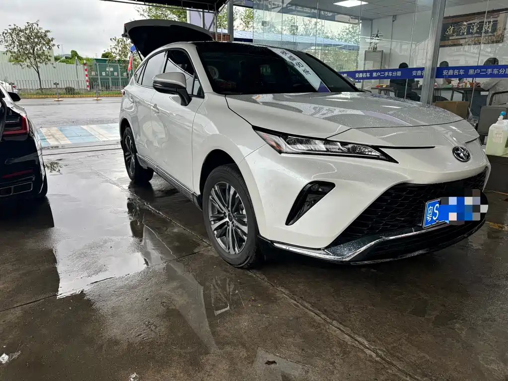Toyota Venza 2024
