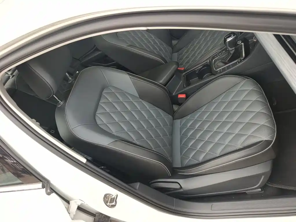 Volkswagen Sagitar — миниатюра 25