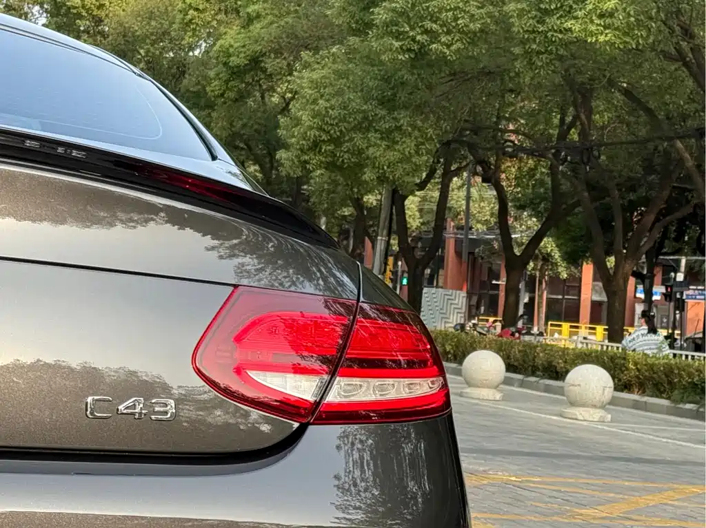 MERCEDES-BENZ C CLASS AMG