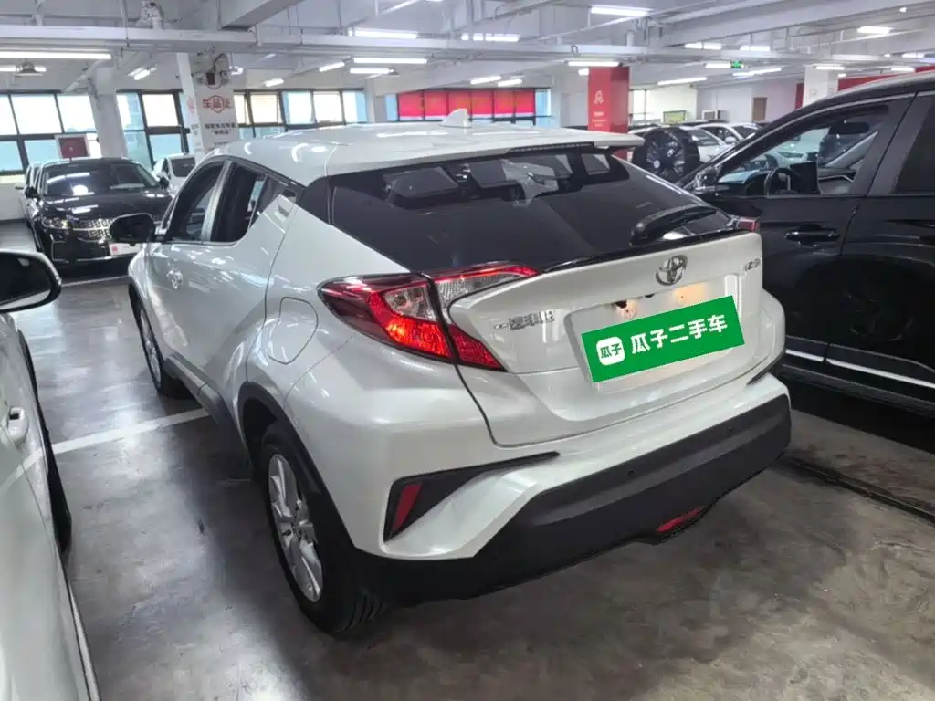 Toyota IZOA — миниатюра 5