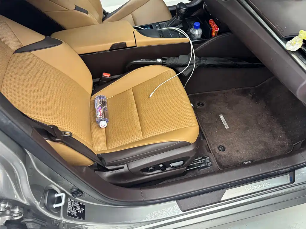 Lexus ES — миниатюра 6