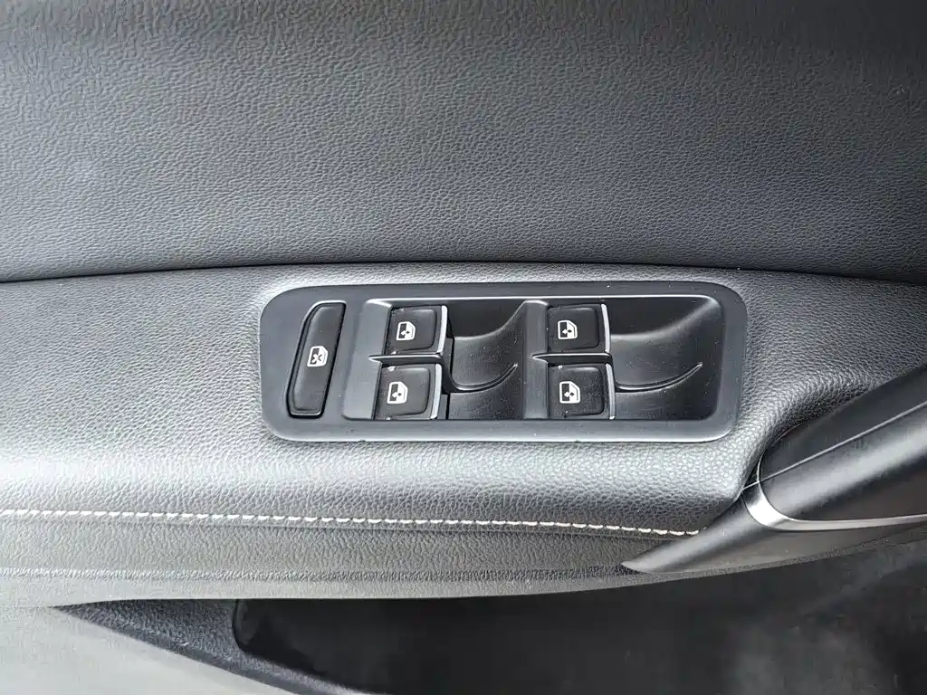 Volkswagen Golf Sportsvan — миниатюра 9