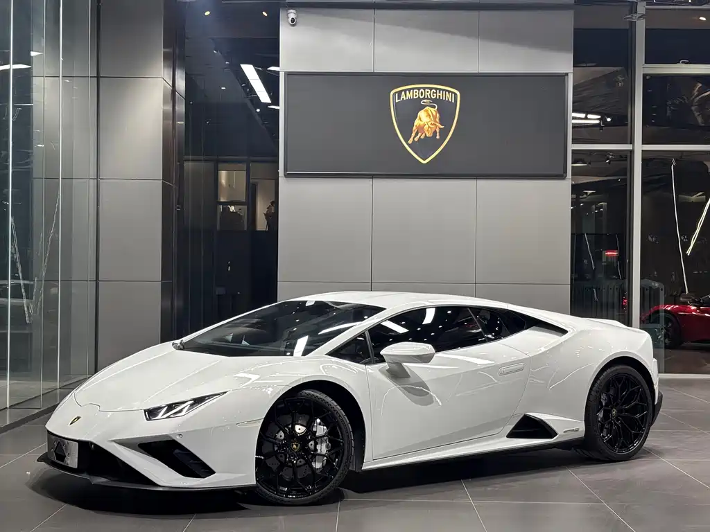 LAMBORGHINI HURACÁN