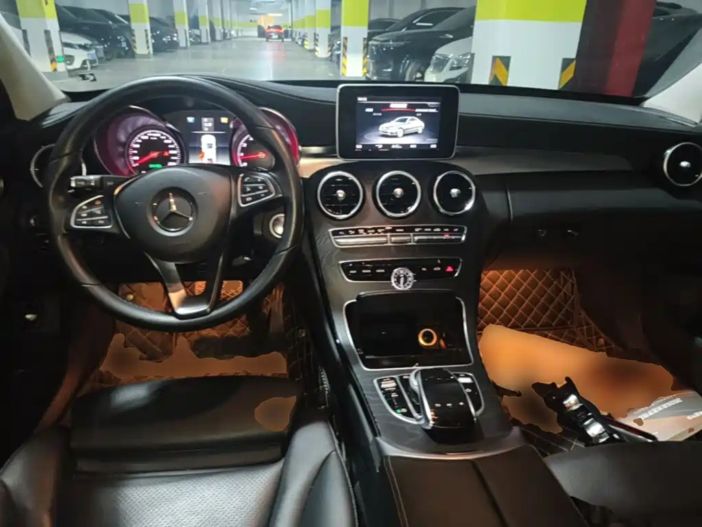 Mercedes-Benz C-Class — миниатюра 10