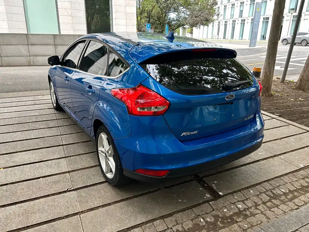 Ford Focus — миниатюра 6