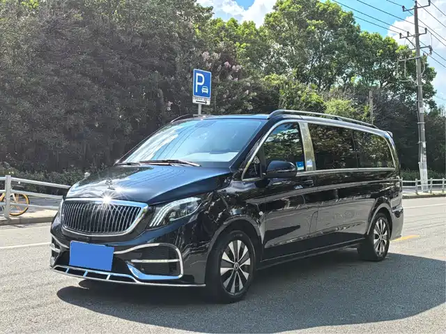 MERCEDES-BENZ VITO 2024