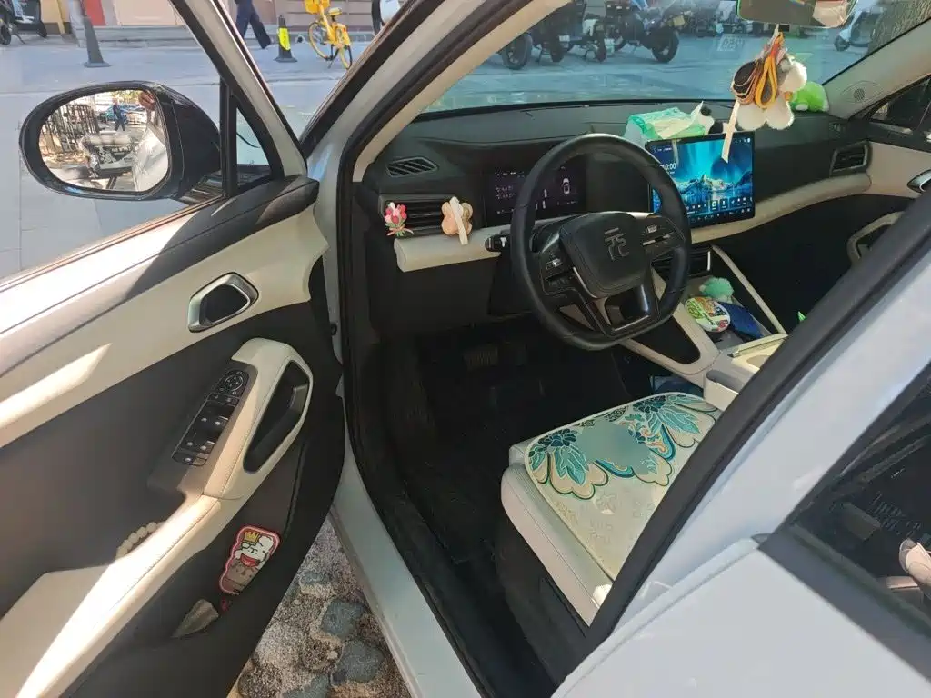 BYD Yuan UP — миниатюра 17