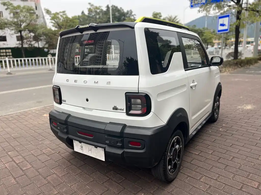 GEELY GALAXY PANDA