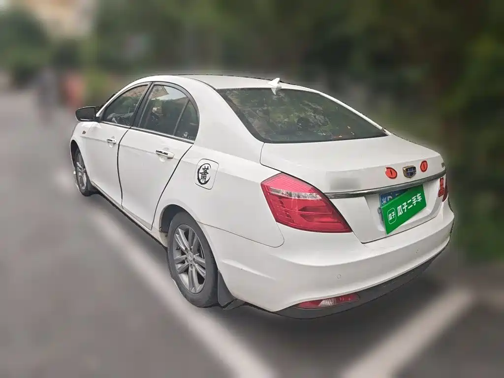 Geely Emgrand — миниатюра 25