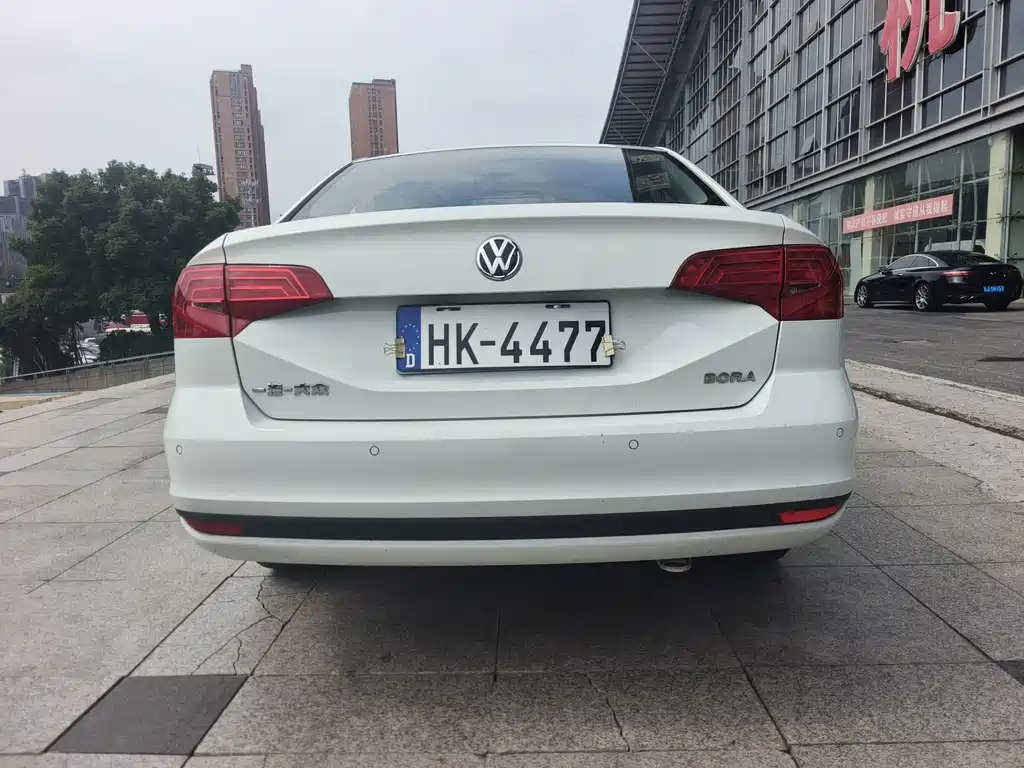 Volkswagen Bora — миниатюра 4