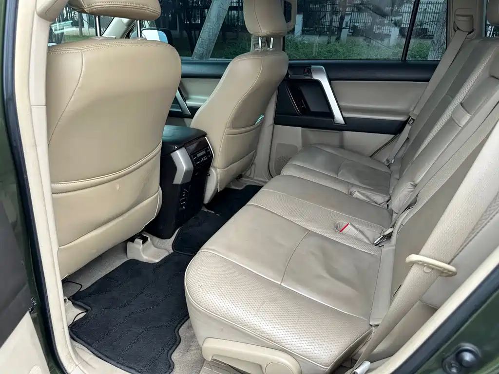 Toyota Prado — миниатюра 10