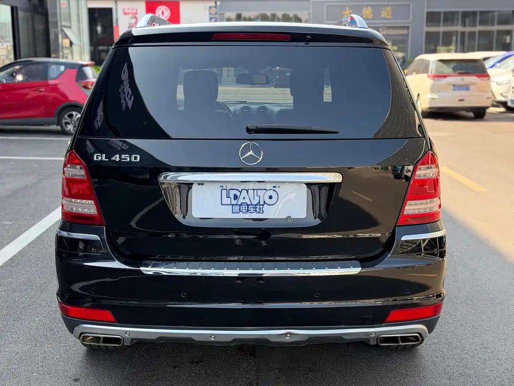 Mercedes-Benz GL-Class — миниатюра 7