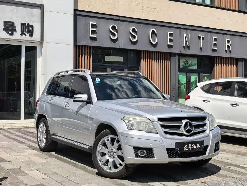 Mercedes-Benz GLK-Class (Import) — миниатюра 4