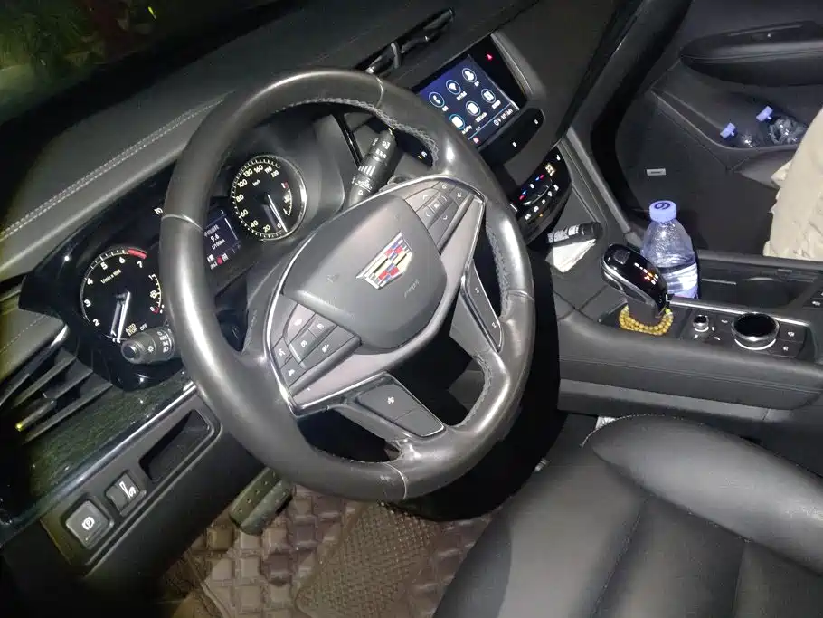Cadillac XT5 — миниатюра 15