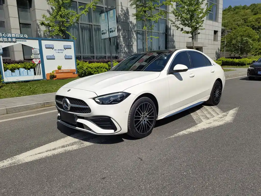 Mercedes-Benz C-Class 2021