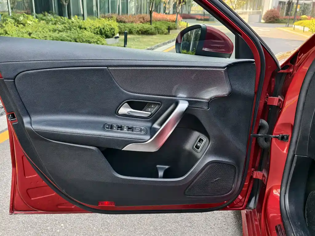 Mercedes-Benz A-Class — миниатюра 25