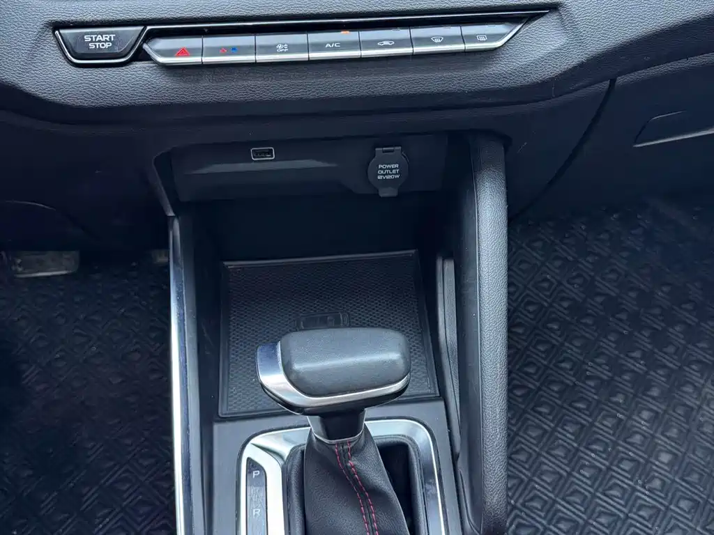 Geely Vision X3 — миниатюра 10