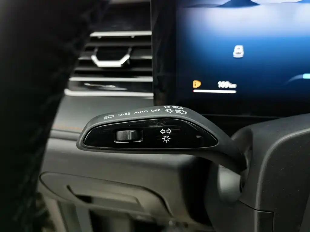 Roewe RX5 — миниатюра 21