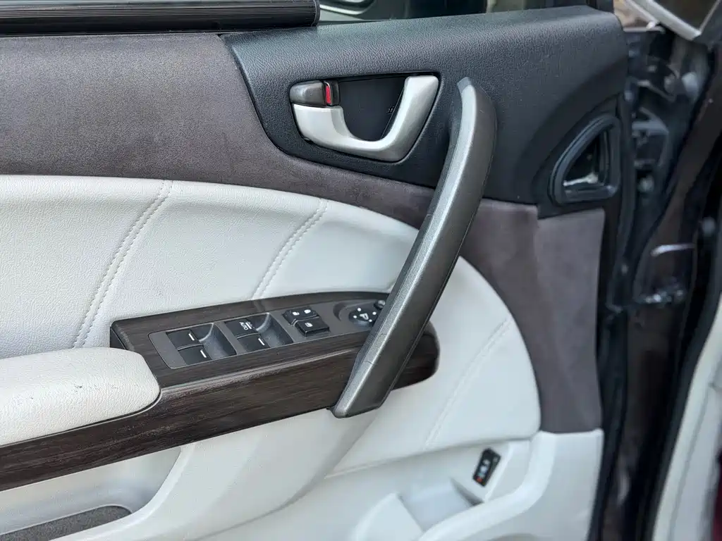 Honda Elysion — миниатюра 4
