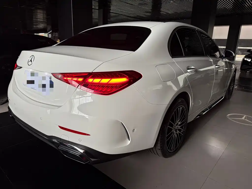 Mercedes-Benz C-Class — миниатюра 19
