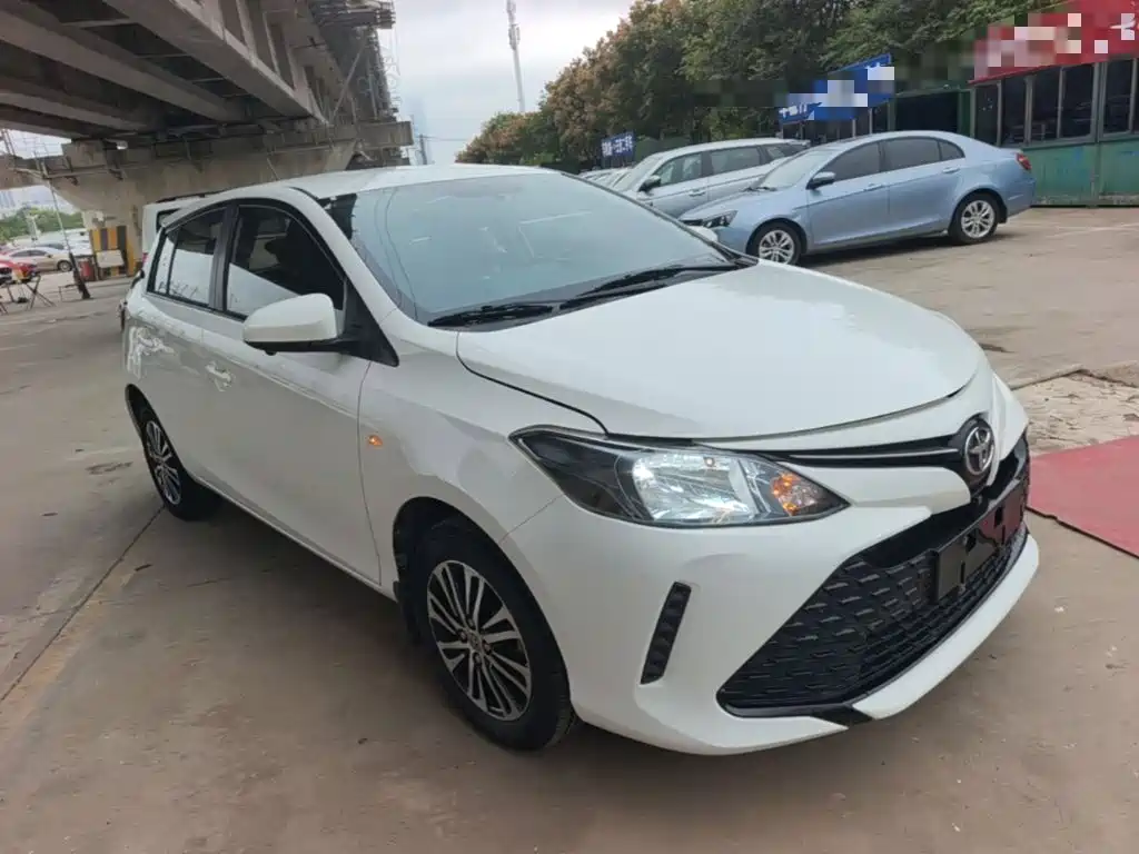 Toyota Vios FS — миниатюра 4