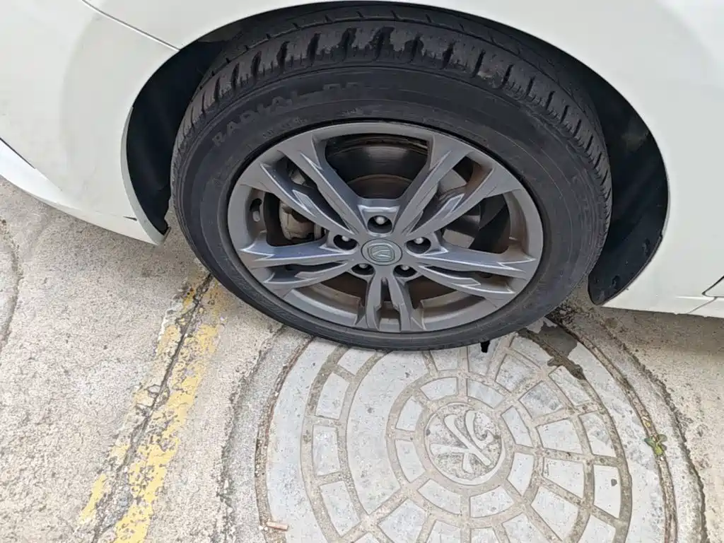 Changan Eado DT — миниатюра 23
