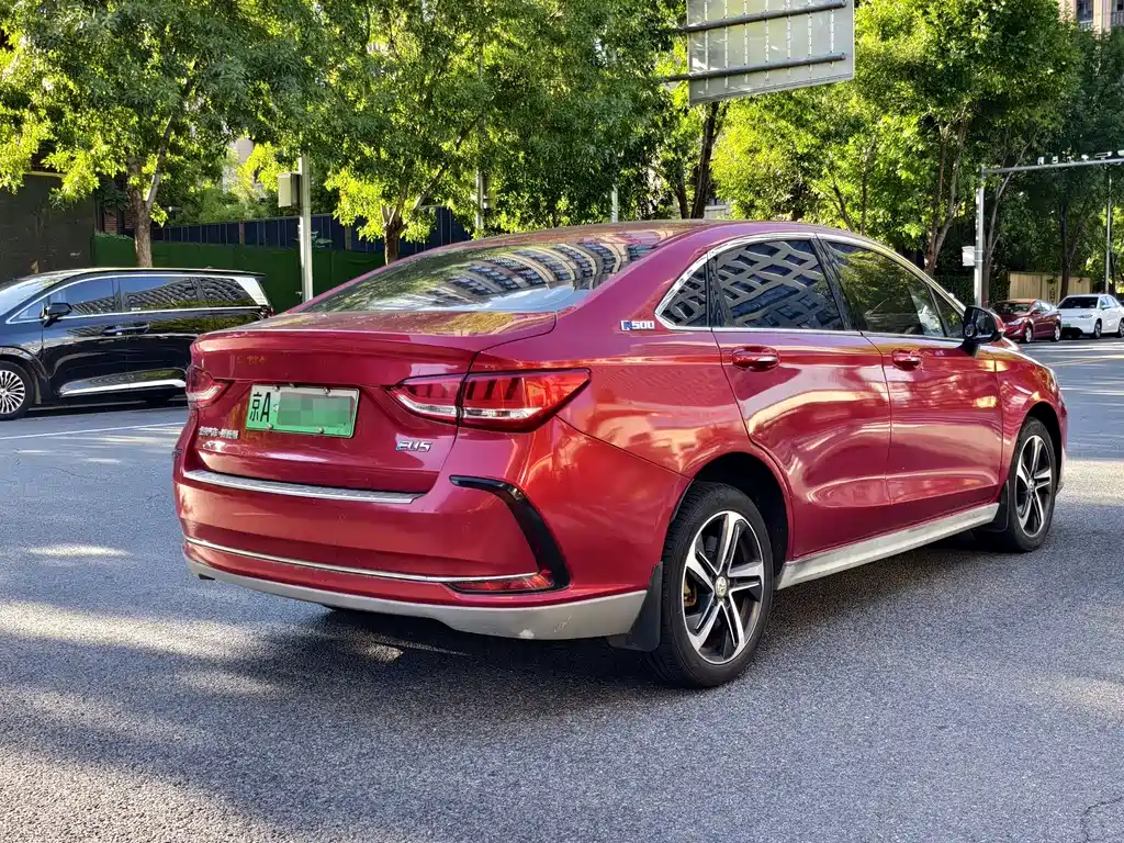 BAIC EU5 — миниатюра 4