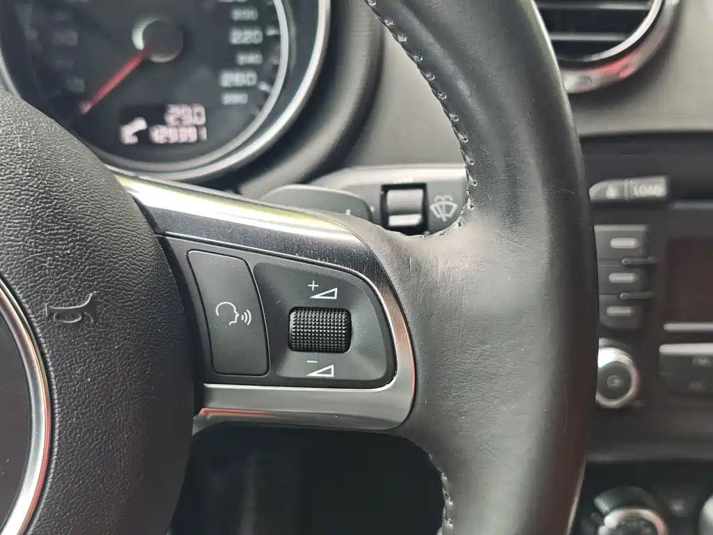 Audi TT — миниатюра 10