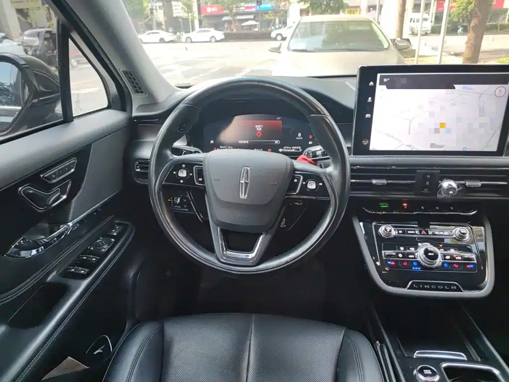 Lincoln Corsair — миниатюра 7