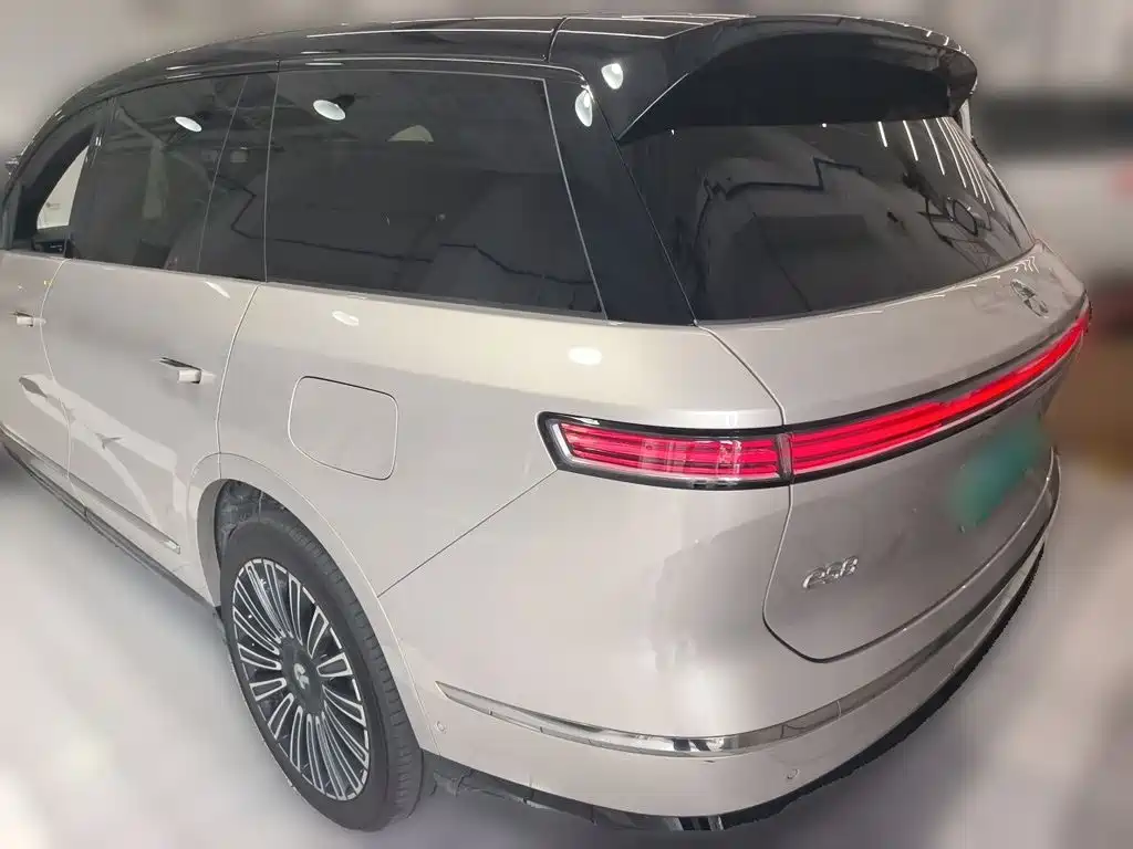 NIO ES8 — миниатюра 25