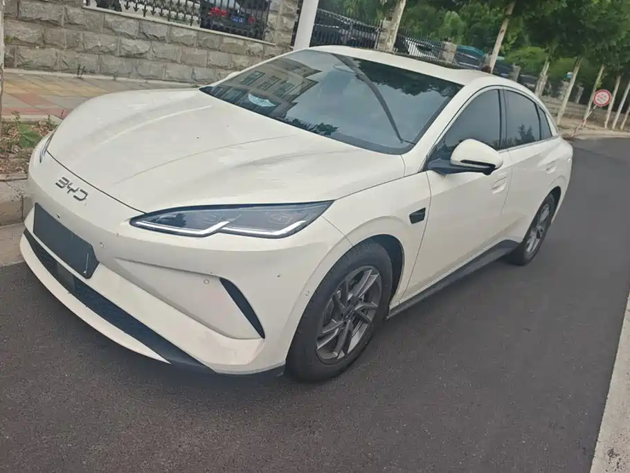2025 BYD Seal - zdjęcie 1 z 16