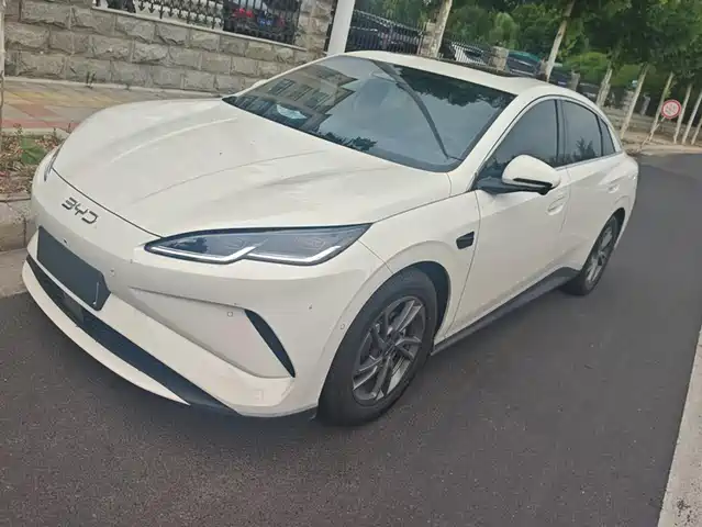 2025 BYD Seal