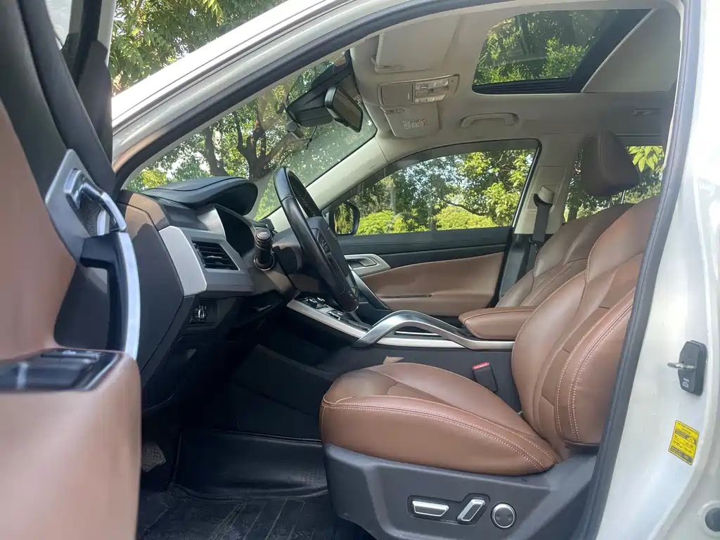 Geely Boyue — миниатюра 4