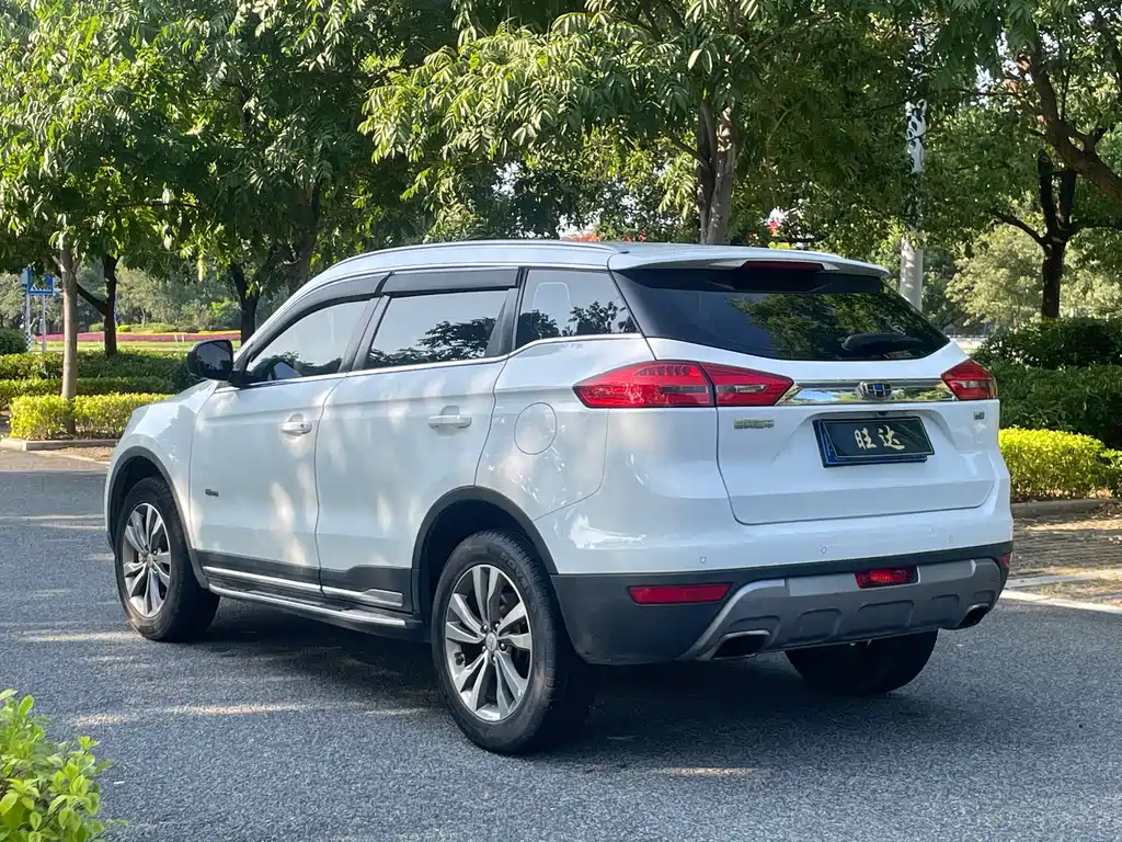 Geely Boyue — миниатюра 7