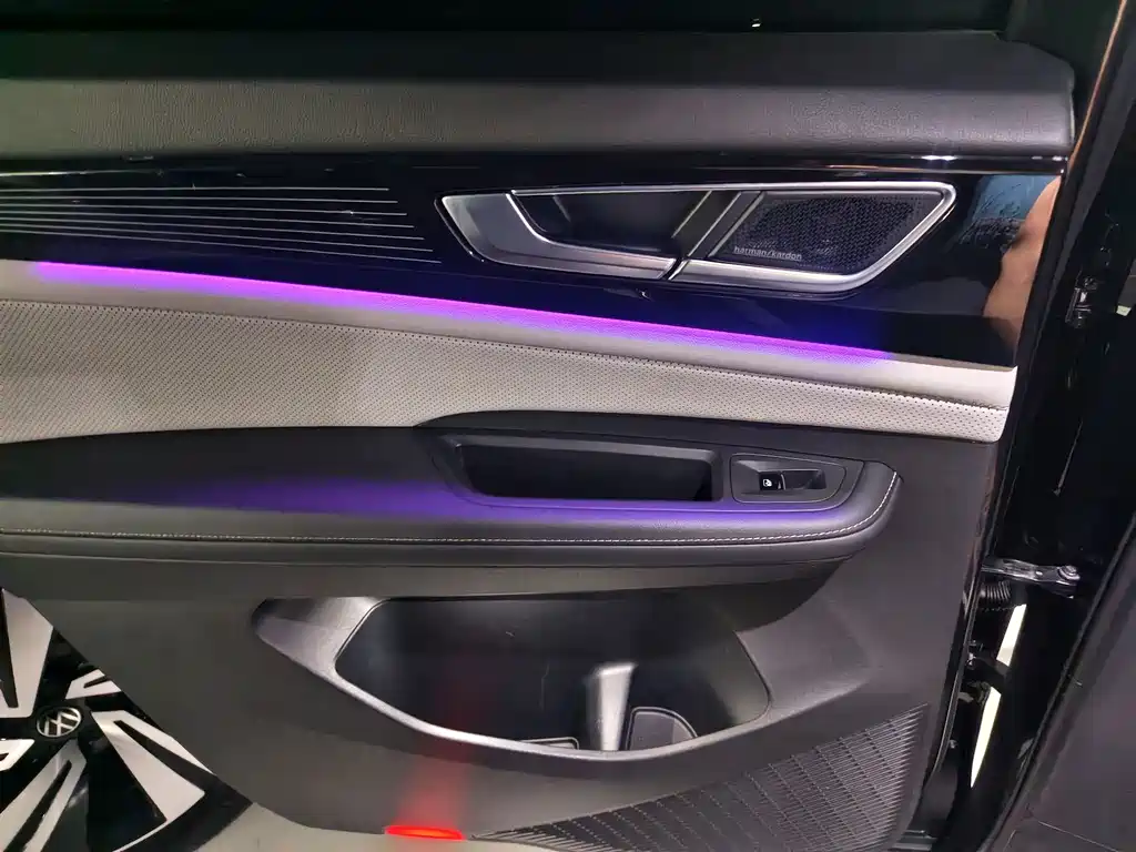 Volkswagen Teramont — миниатюра 9
