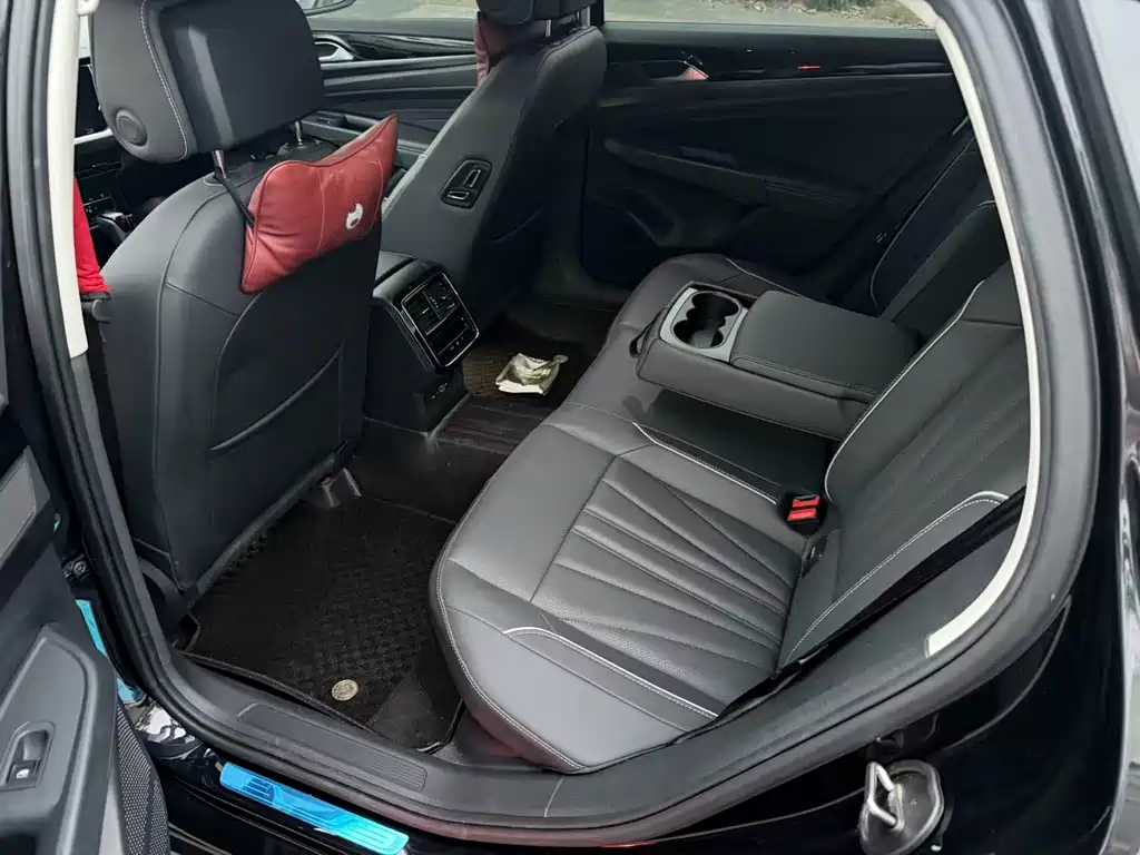 Volkswagen Passat — миниатюра 4