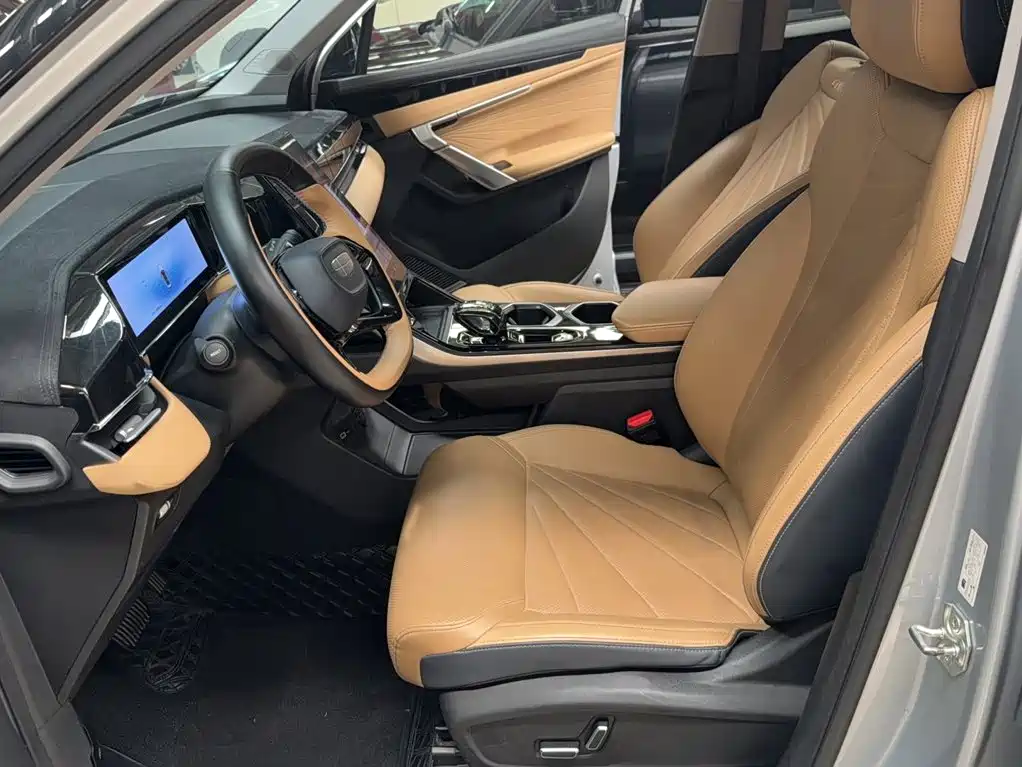 Geely Boyue L — миниатюра 12